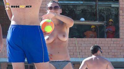 Volleyball with beautiful nude beach girl caught on a hidden camera - hclips.com