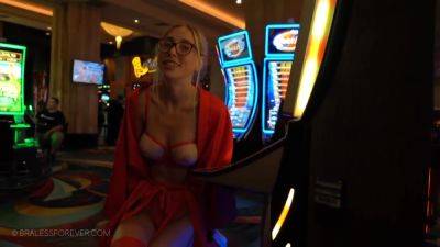 Blonde Amateur At Casino - upornia.com